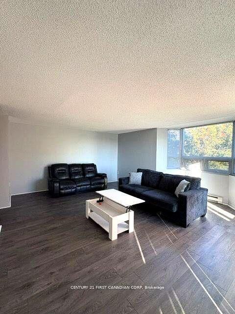 Property Photo:  77 Baseline Road 501  ON N6J 1V5 