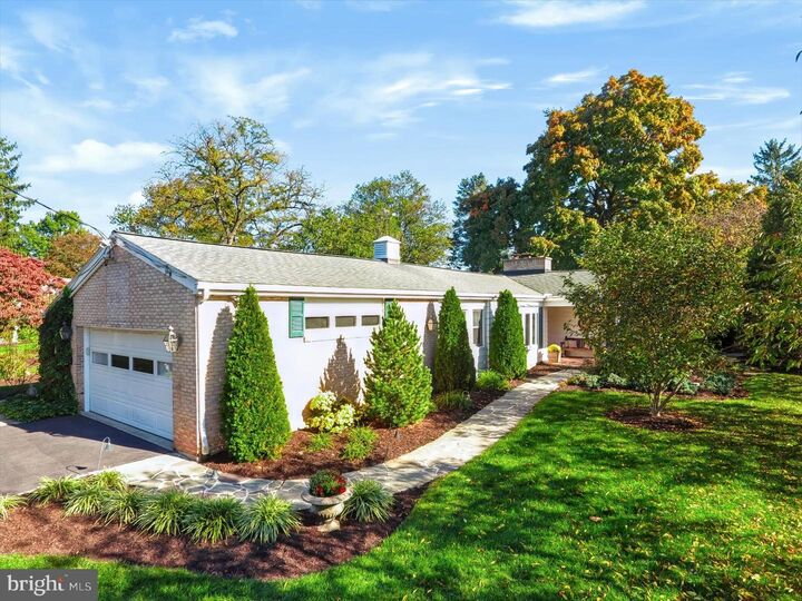 Property Photo:  551 Brentwater Road  PA 17011 