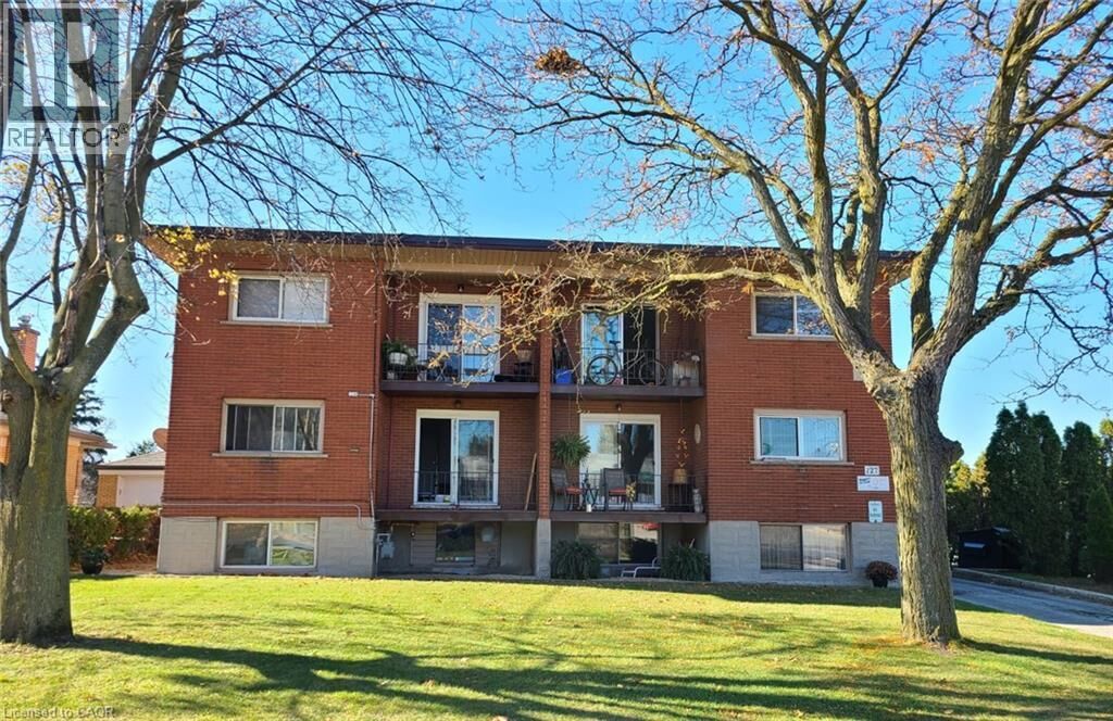 Property Photo:  127 Ann Street  ON N2B 1Y2 