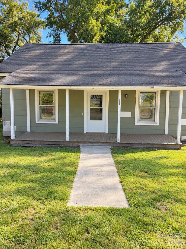Property Photo:  11 Circle Street  SC 29055 