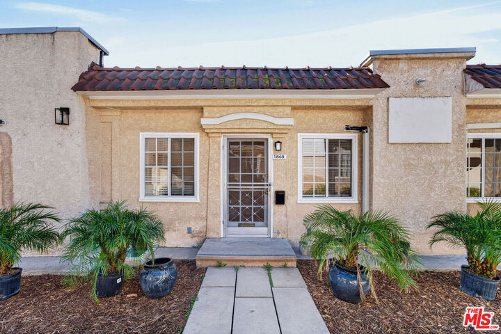 Property Photo:  1868 N Berendo St  CA 90027 