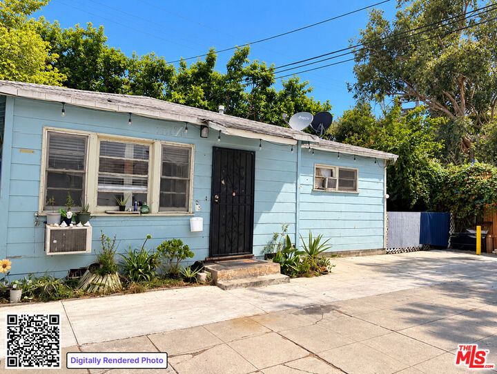 Property Photo: 5736 La Mirada Ave CA 90038