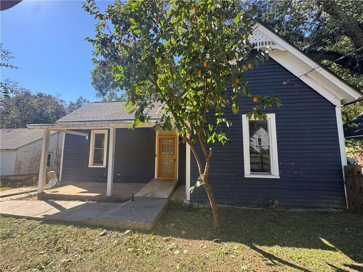 Property Photo:  315 N 14th Street  GA 30223 