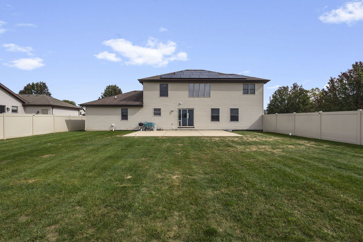 Property Photo:  1801 Claire Drive  IL 60914 
