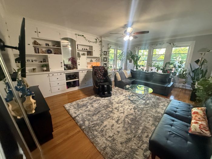 Property Photo:  6704 N Rockwell Street  IL 60645 
