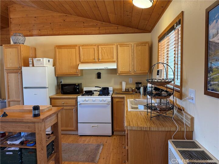 Property Photo: 97278 Old Privy Road CA 93527