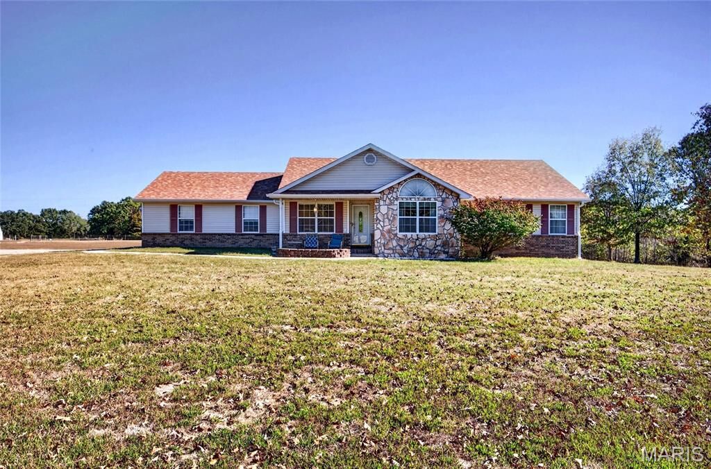 Property Photo: 25350 Hideaway Lane MO 65536