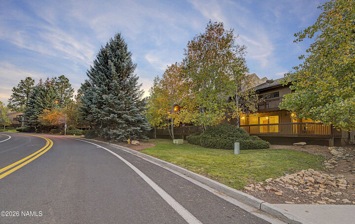 Property Photo:  2831 N Walnut Hills Drive 10  AZ 86004 