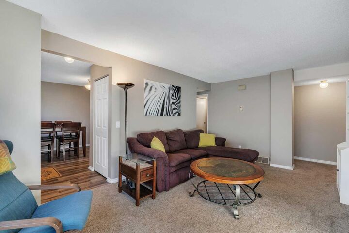 Property Photo:  203 Lynnview Road SE 81  AB T2C 2C6 