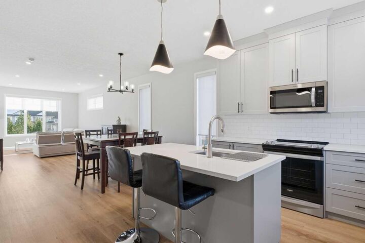 Property Photo: 18 Willow Green Link AB T4C 2S8
