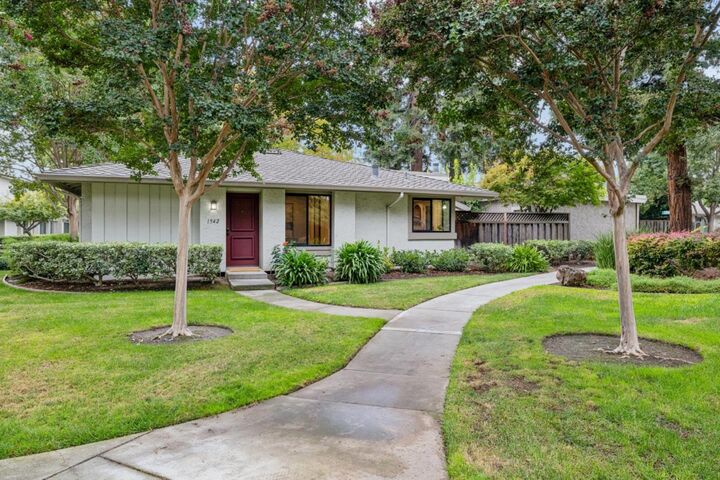 Property Photo:  1542 Easington Way  CA 95126 