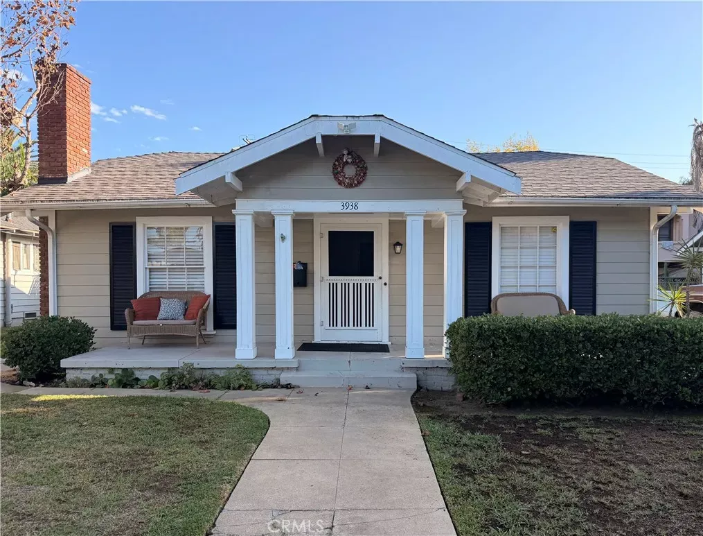 Property Photo: 3938 E 5th CA 90814