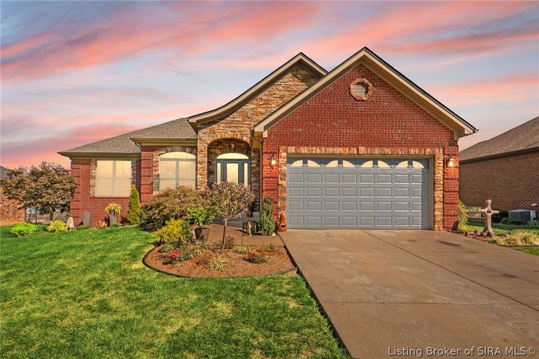 Property Photo:  5421 Melbourne Drive  IN 47111 