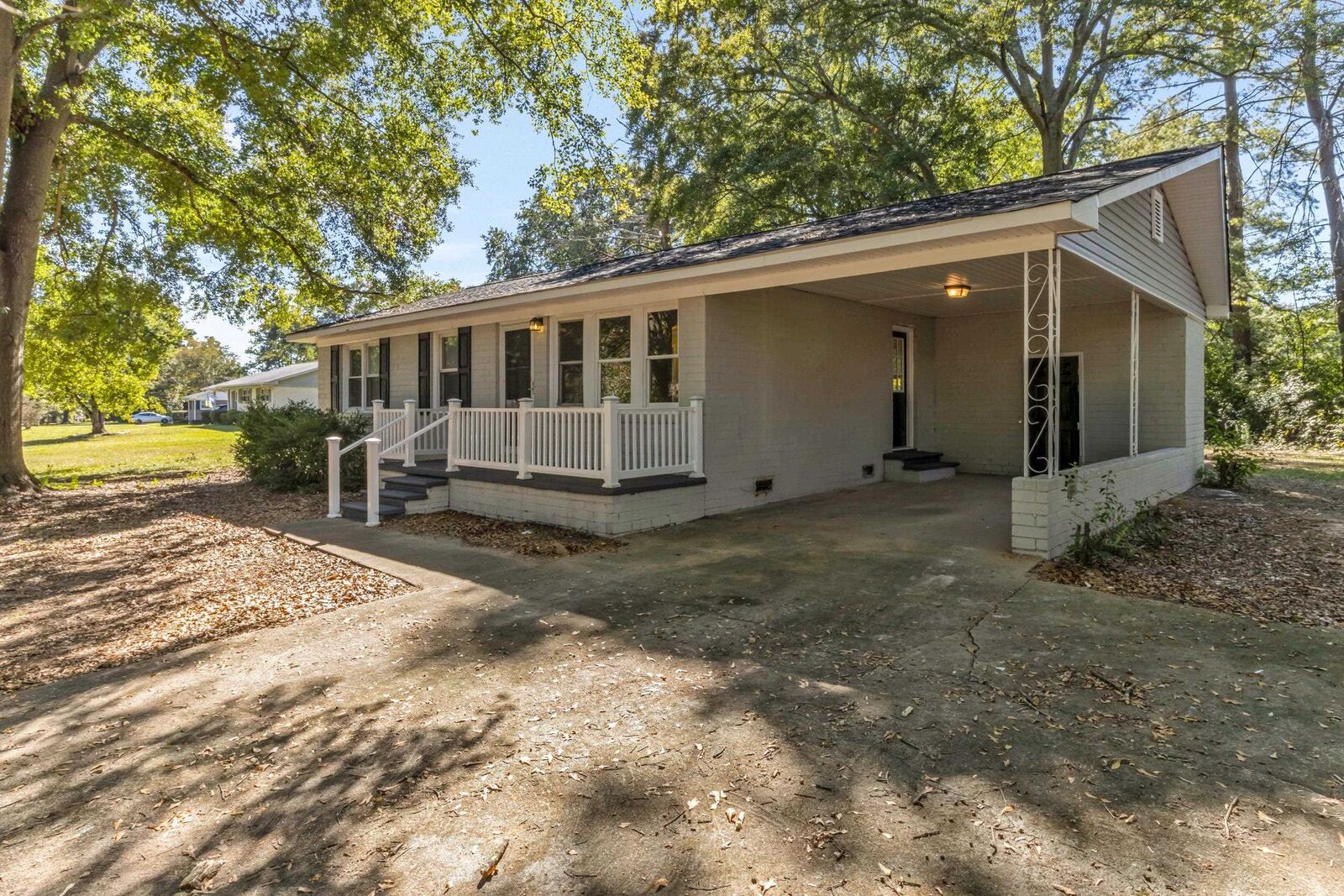 Property Photo:  2005 W Buford Street  SC 29341 