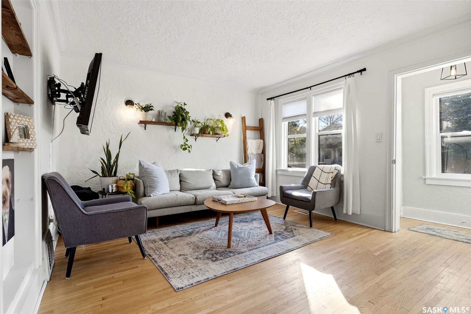 Property Photo:  2263 Queen Street  SK S4T 4C6 