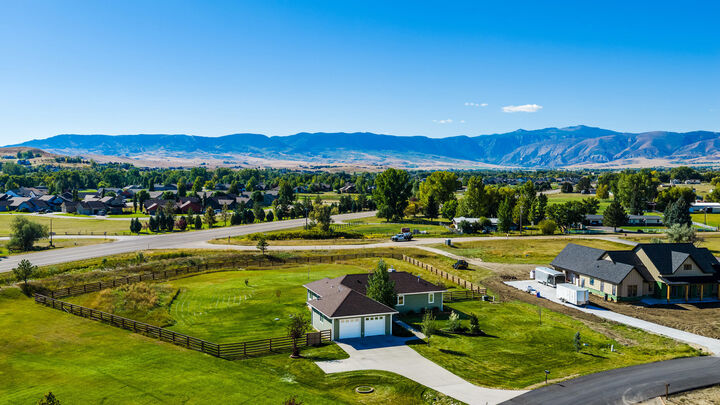 Property Photo: 1132 Cross Creek Court WY 82801