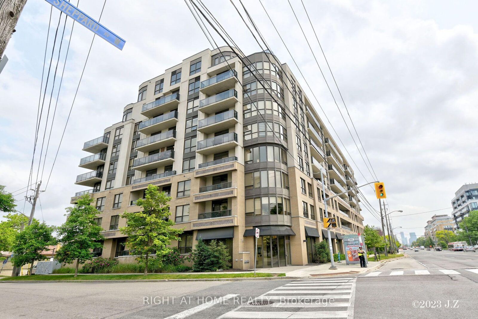 Property Photo:  760 Sheppard Avenue W 312  ON M3H 2S8 