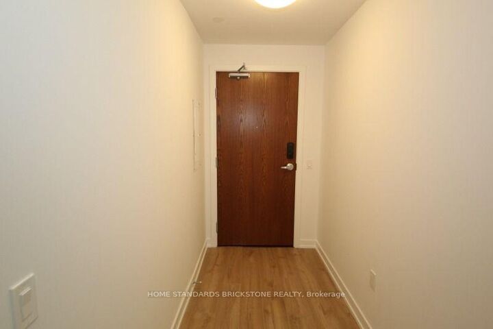 Property Photo:  30 Francis Street S 2513  ON N2G 0H1 