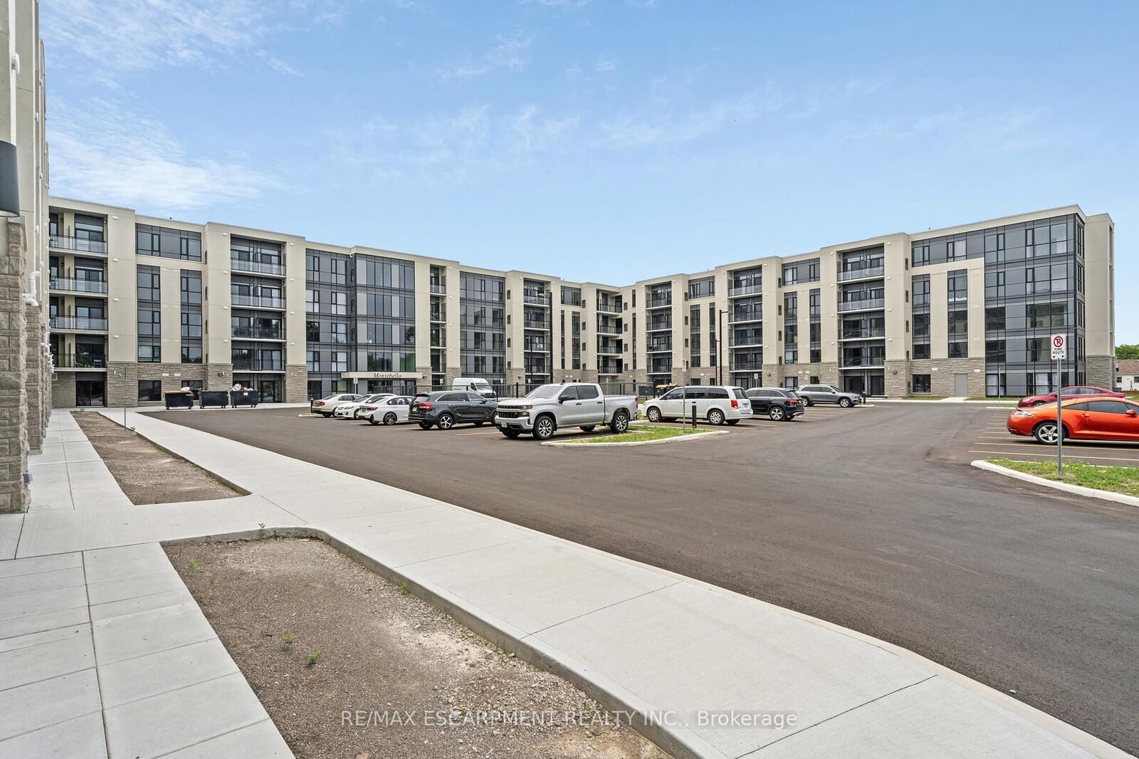Property Photo:  50 Herrick Avenue Up 09  ON L2P 2T9 