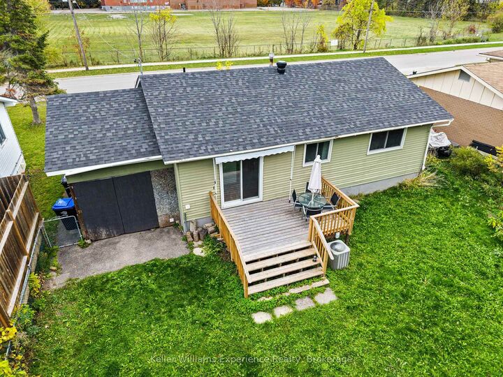 Property Photo: 706 Simcoe Avenue ON L0K 1R0