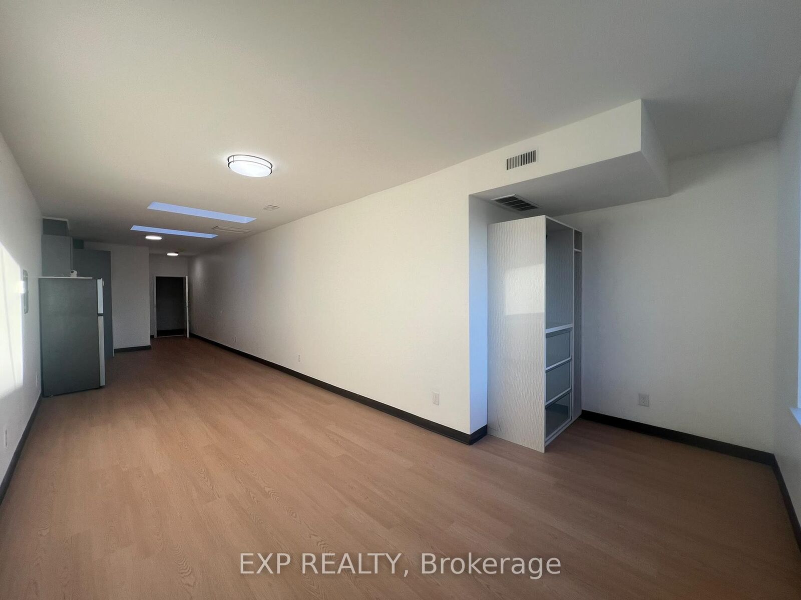 Property Photo:  264-268 Ottawa Street N 6  ON L8H 3Z9 