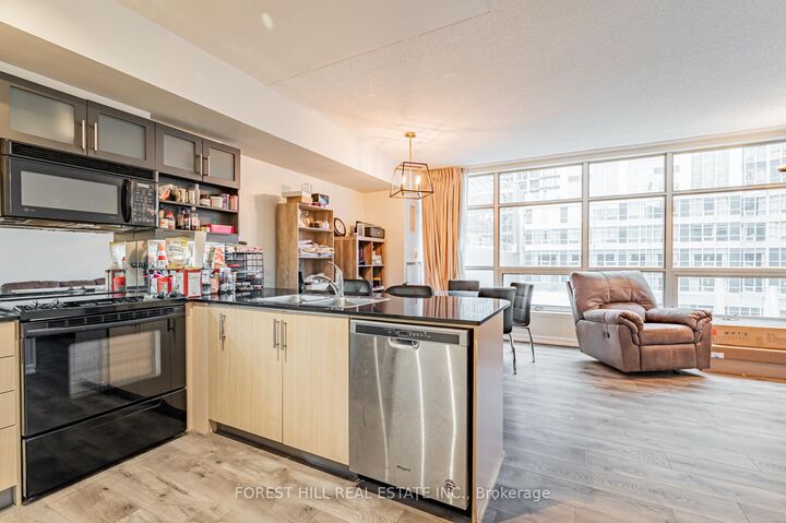 Property Photo:  350 Wellington Street W 424  ON M5V 3W9 