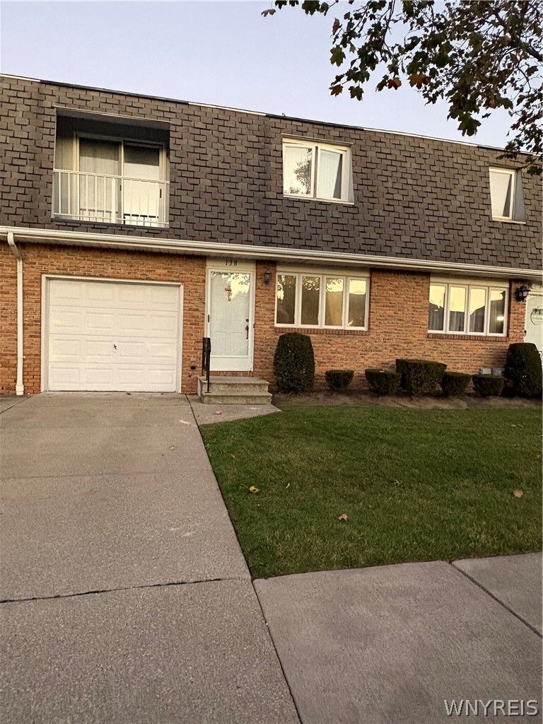 Property Photo: 138 Rebecca Park NY 14207