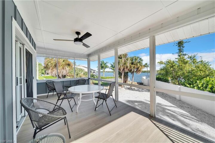 Property Photo:  190 Bayview Ave  FL 33931 
