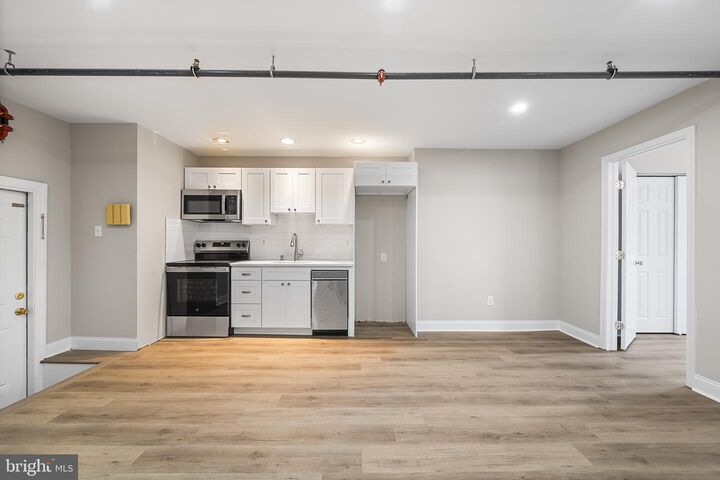 Property Photo: 1933 Christian Street 24 PA 19146