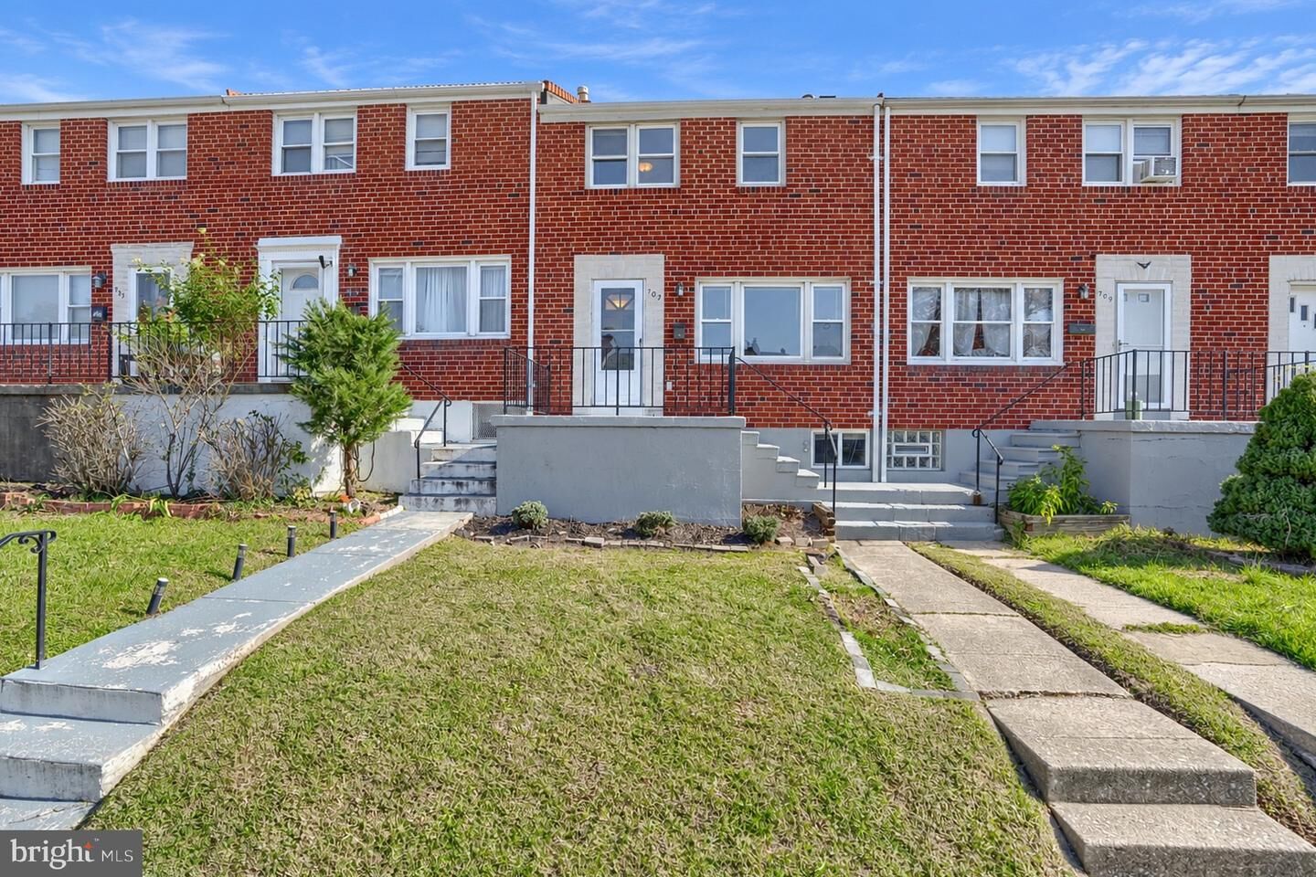 Property Photo: 907 Wilton Drive MD 21227
