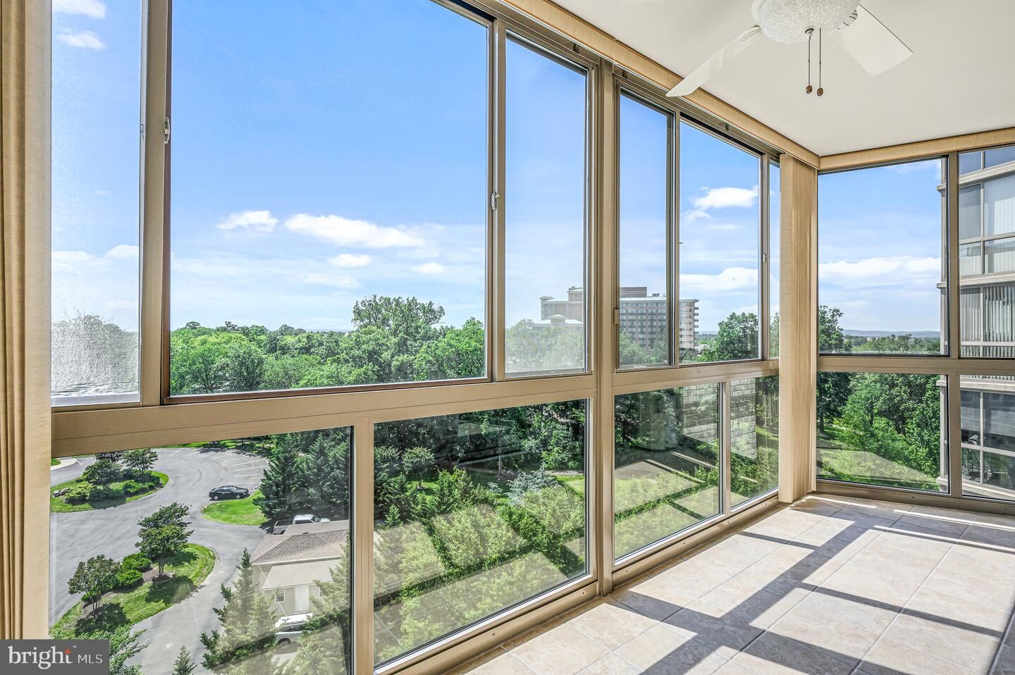 Property Photo: 19355 Cypress Ridge Terrace 802 VA 20176