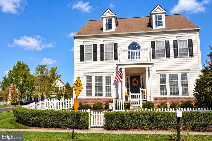 Property Photo:  10 Croft Drive  PA 18923 