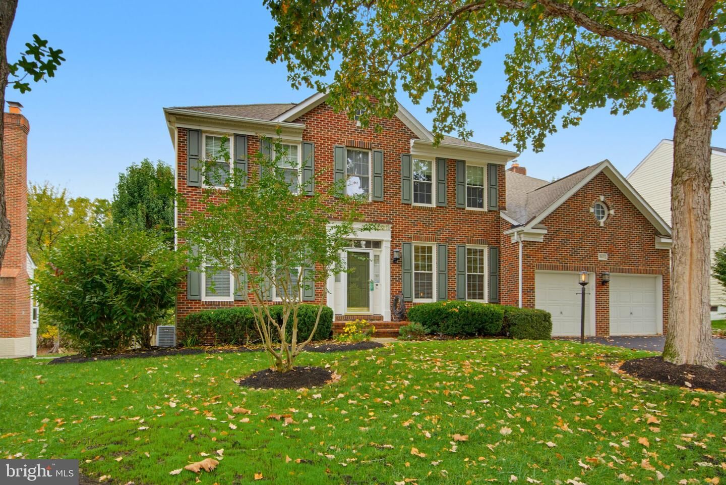 Property Photo: 947 Rhonda Place SE VA 20175