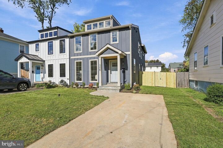 Property Photo: 322 Clifford Avenue B VA 22305