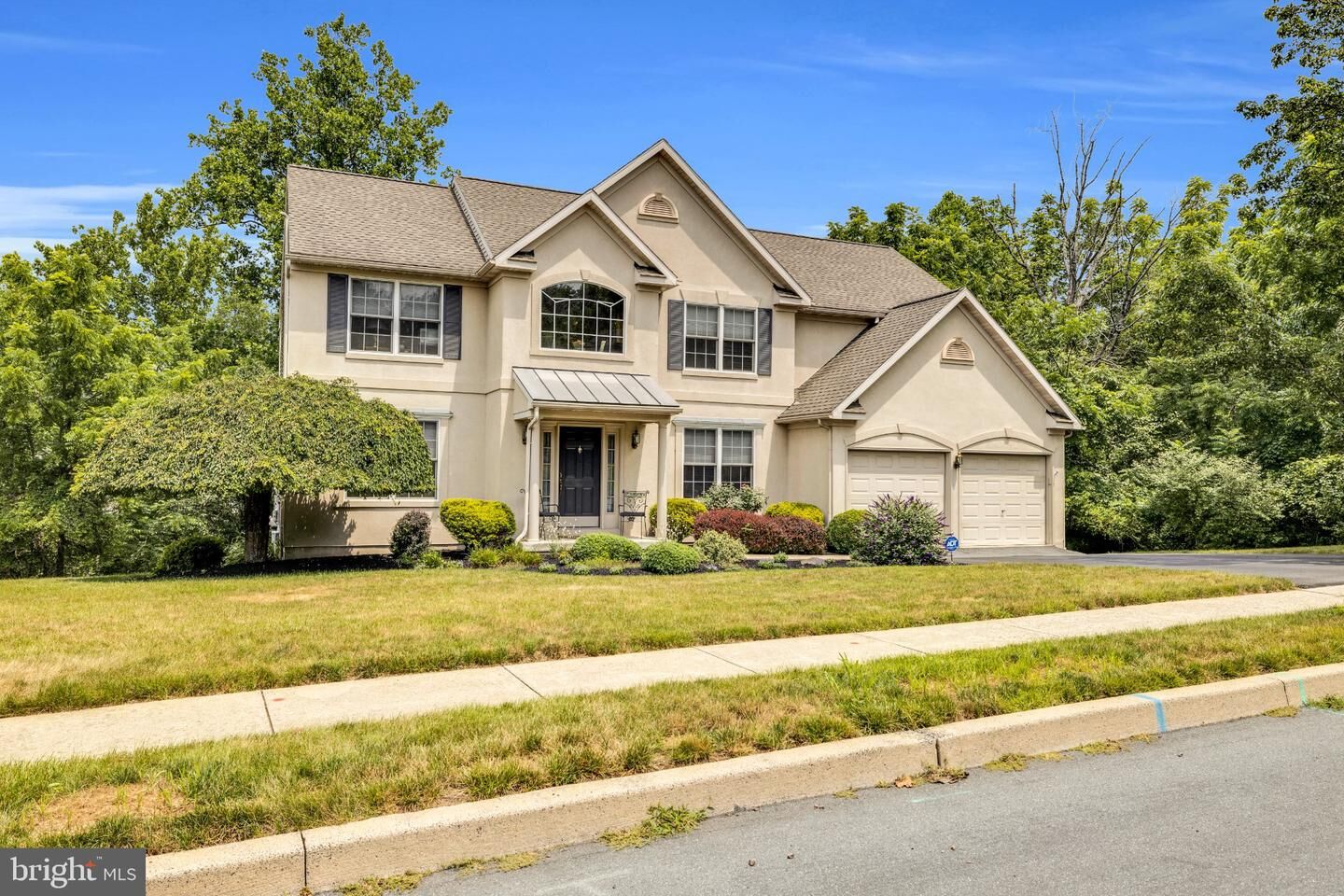 Property Photo:  369 Pathfinder Drive  PA 19508 