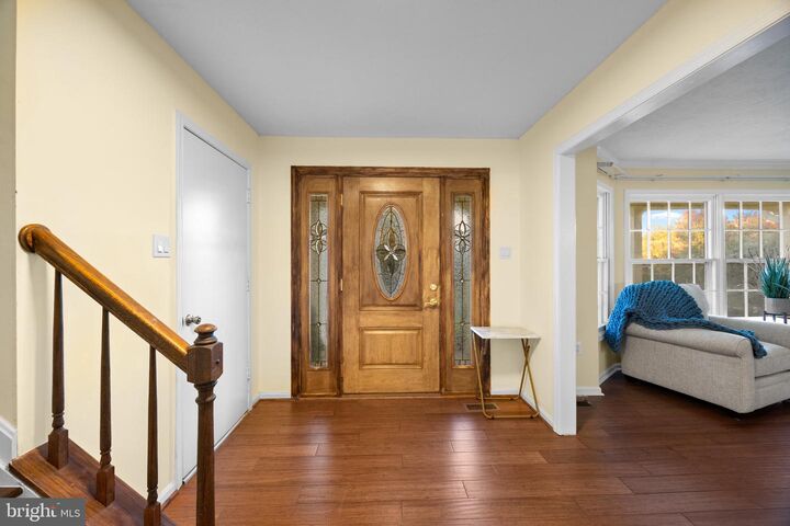 Property Photo:  203 Markwood Drive  VA 20165 