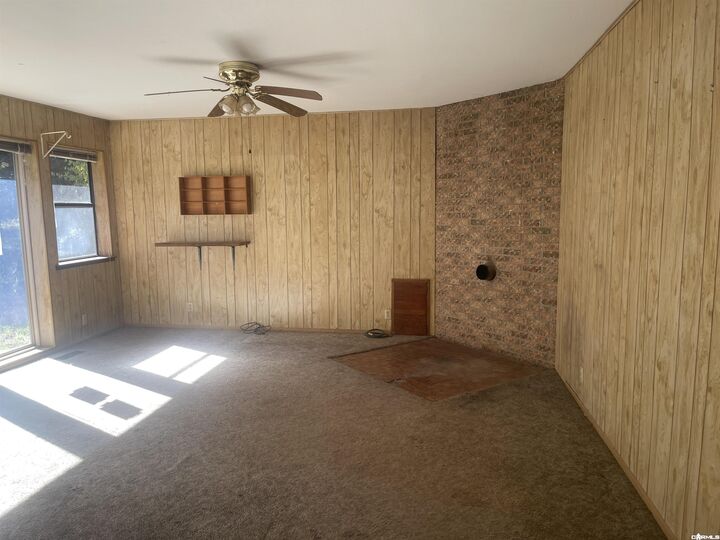 Property Photo: 12437 N Cedar Grove Road AR 72644