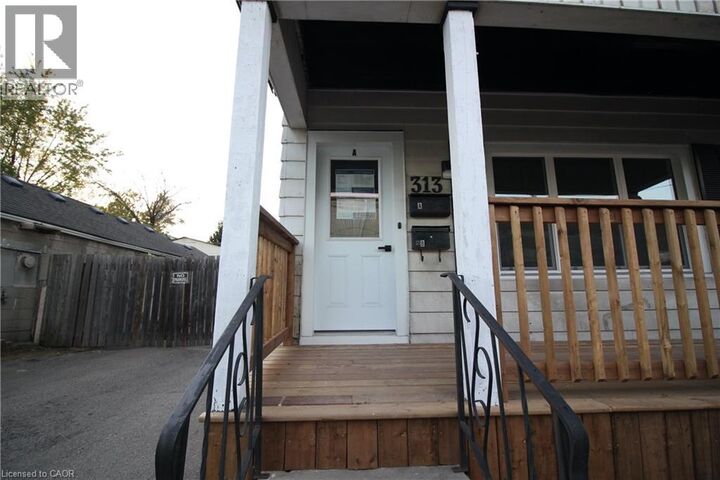 Property Photo:  313 North Wentworth Street North A  ON L8L 5V9 