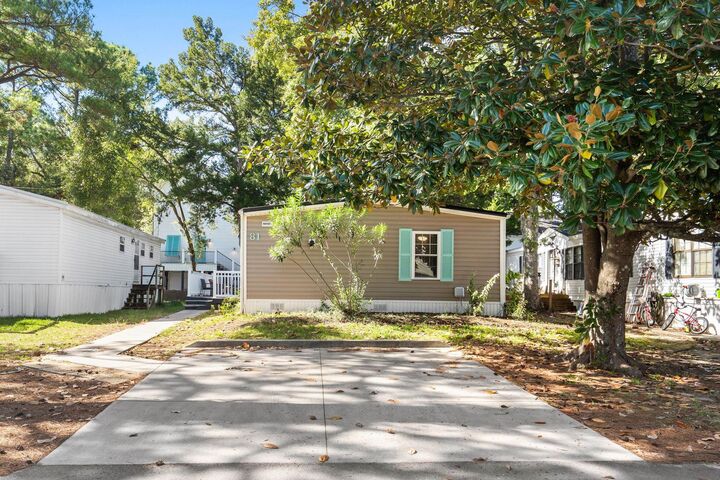 Property Photo:  6001 Mh81 South Kings Hwy.  SC 29575 