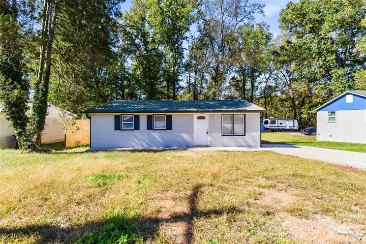 Property Photo:  1146 Rita Avenue  NC 28677 