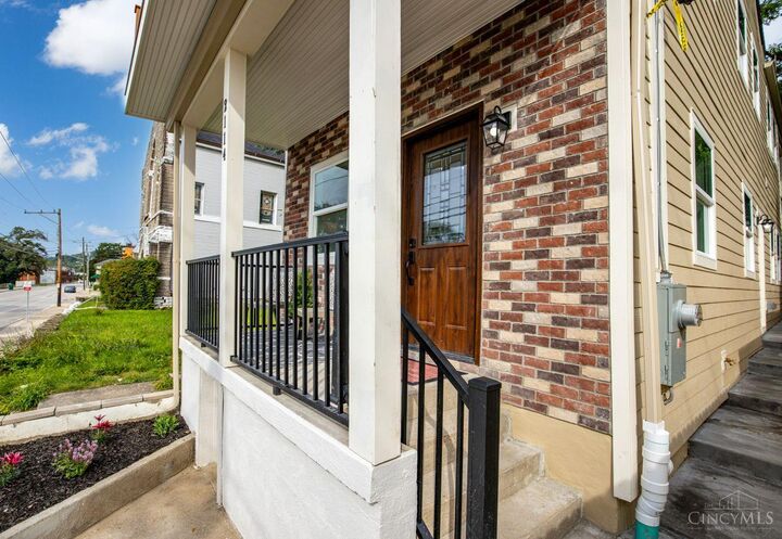 Property Photo:  2114 Riverside Drive  OH 45202 