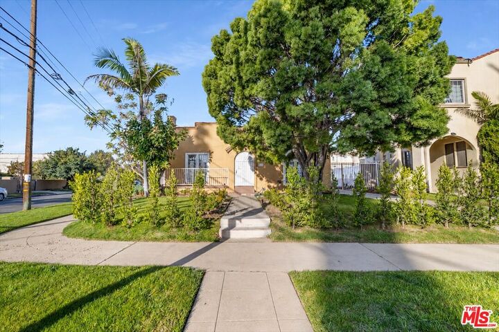 Property Photo: 1185 S Tremaine Ave CA 90019