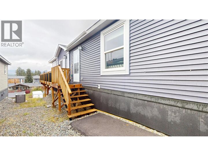 Property Photo:  517 Pagurut Avenue West  BC V1C 0G5 