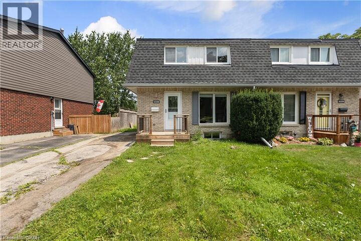 Property Photo: 432 Dunvegan Drive ON N2K 2C7