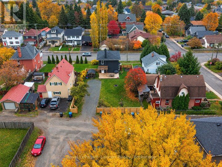 Property Photo: 238 Algoma Street North ON P7A 5A4