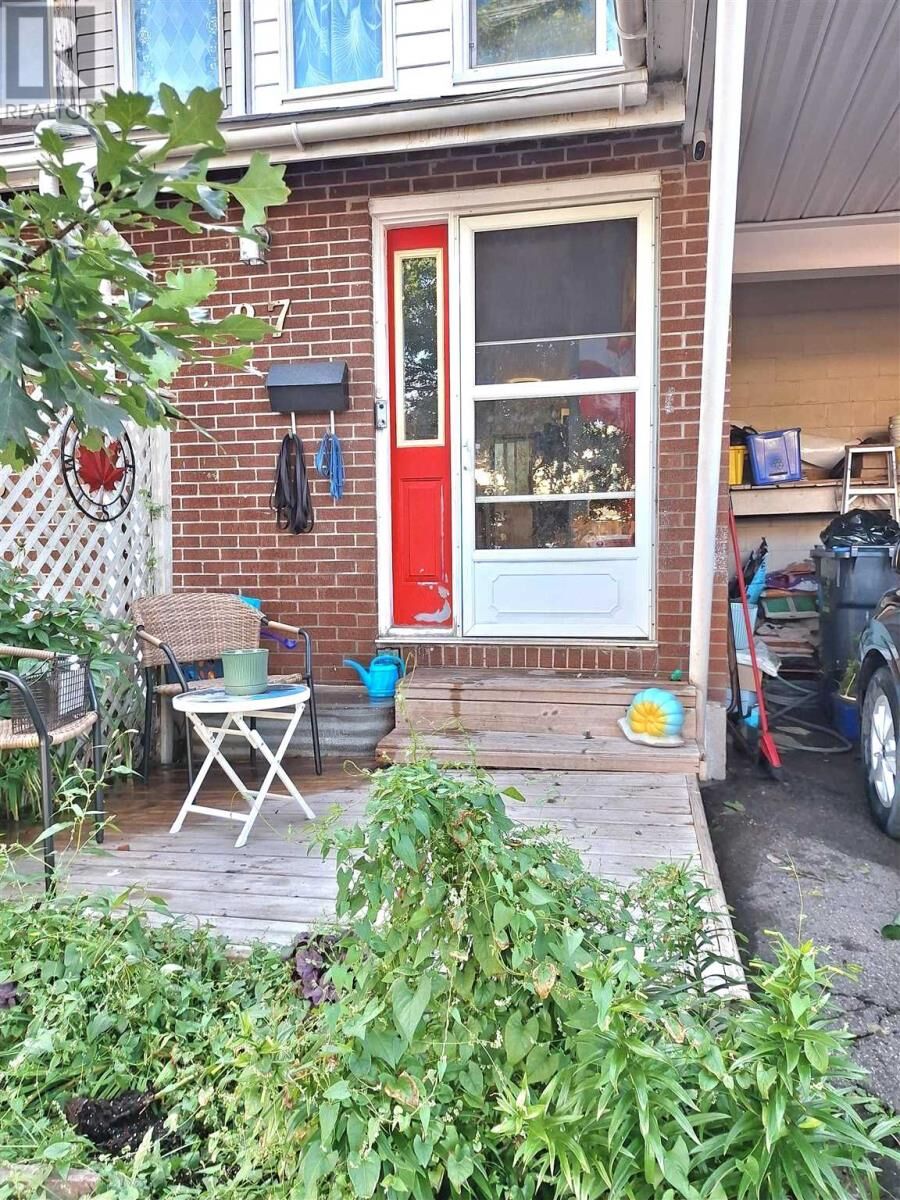 Property Photo: 27 Ferguson Ave ON P6B 3J3