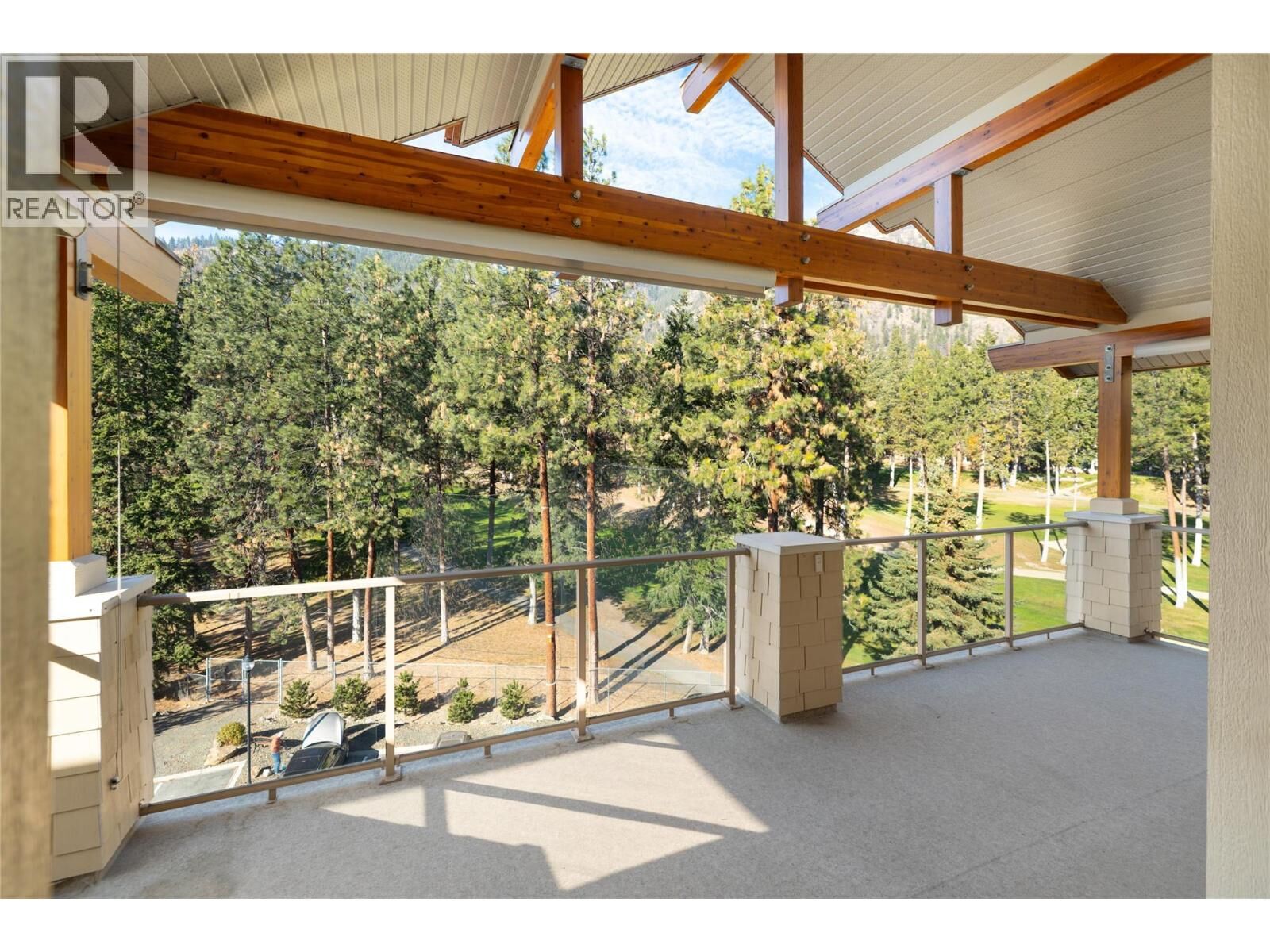 Property Photo: 2470 Tuscany Drive 405 BC V4T 3G8