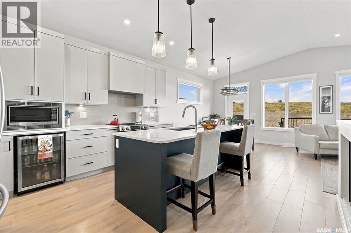Property Photo: 439 Doran Crescent SK S7V 1W2