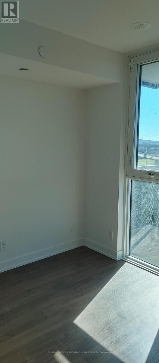 Property Photo:  30 Tretti Way 417  ON M3H 0E3 