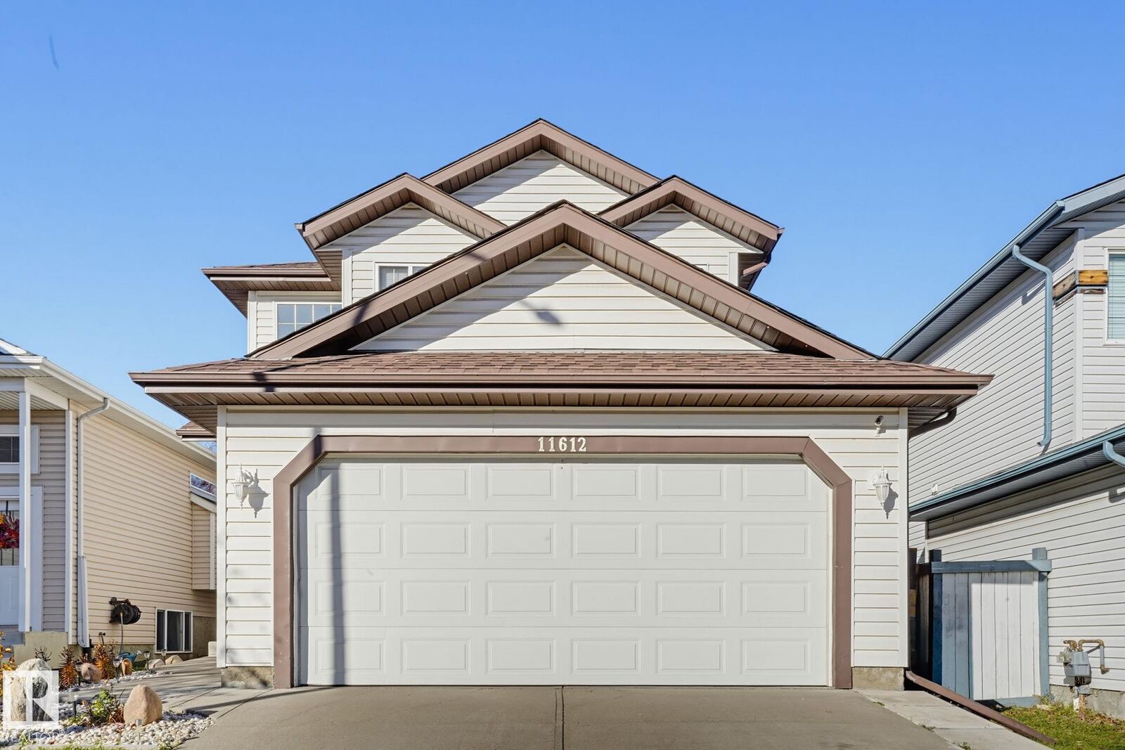 Property Photo:  11612 168 Avenue NW  AB T5X 6B7 